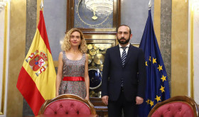 La reunión del Ministro de Asuntos Exteriores de la República de Armenia con la Presidenta del Congreso de los Diputados del Reino de España