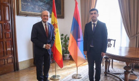 El Embajador Sos Avetisyan se reunió con el Alcalde de Málaga