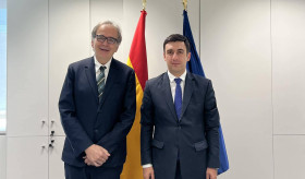 El Embajador Sos Avetisyan se reunió con el Ministro de Universidades de España