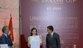 Լa entrega de premios a los ganadores del torneo de fútbol Embassy Cup-2022