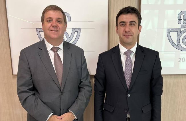 El Embajador Sos Avetisyan se reunió con el Presidente de Correos de España