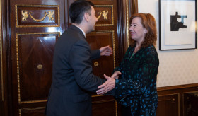 Դեսպան Սոս Ավետիսյանը փետրվարի 2-ին հանդիպել է Իսպանիայի Պատգամավորների կոնգրեսի նախագահ Ֆրանսինա Արմենգոլին